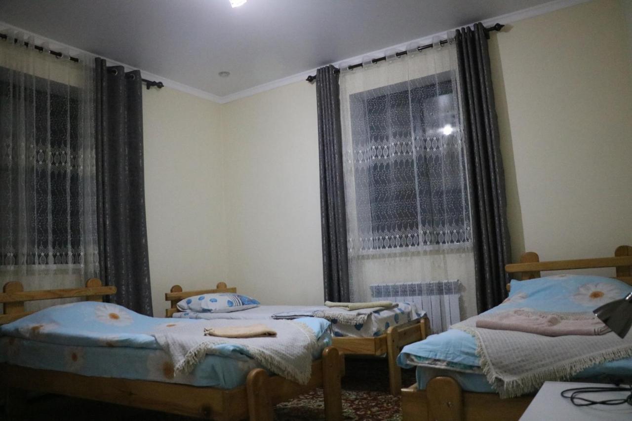 Tuenduek Guest House, 卡拉科尔 外观 照片